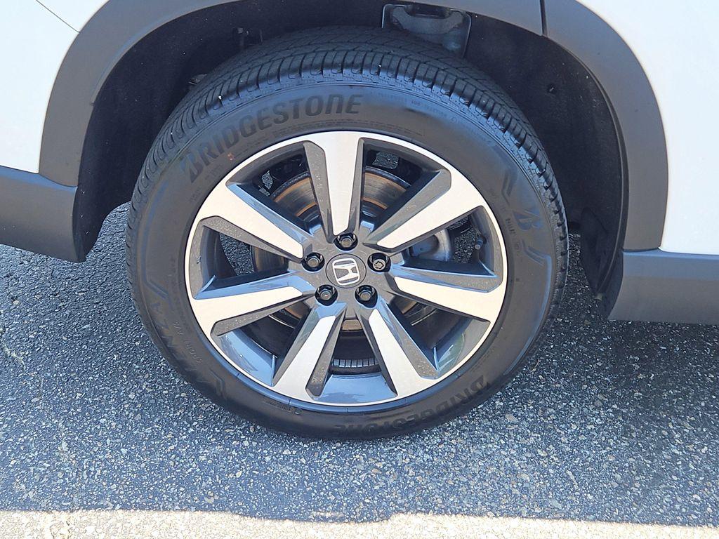 used 2023 Honda Pilot car, priced at $44,998