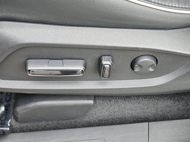 used 2023 Honda Pilot car, priced at $45,998