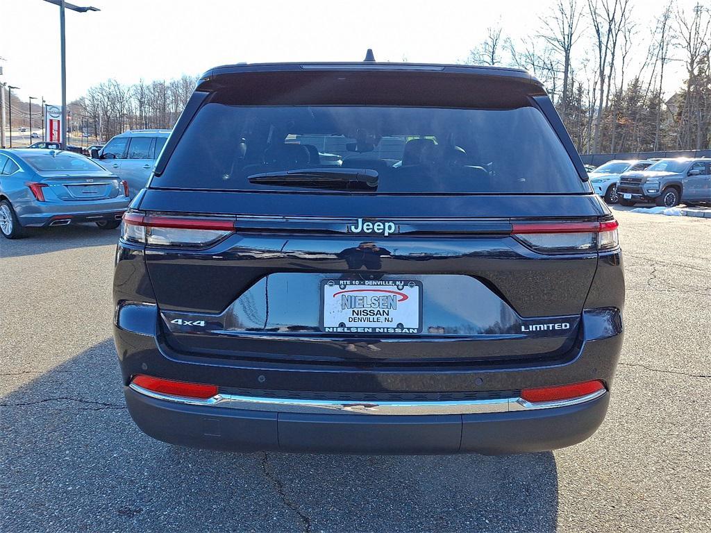 used 2024 Jeep Grand Cherokee car, priced at $30,495