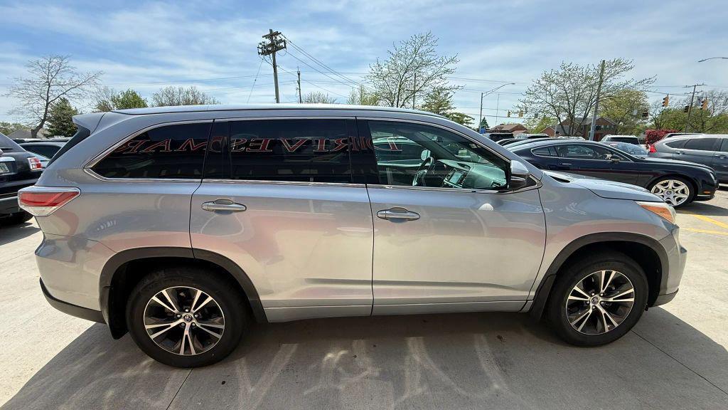used 2016 Toyota Highlander car, priced at $19,599