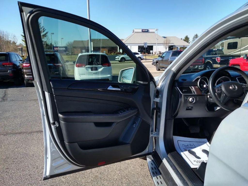 used 2015 Mercedes-Benz M-Class car, priced at $14,999