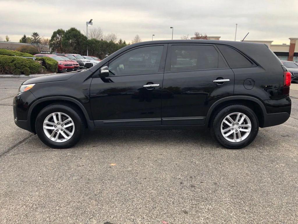 used 2015 Kia Sorento car, priced at $9,999