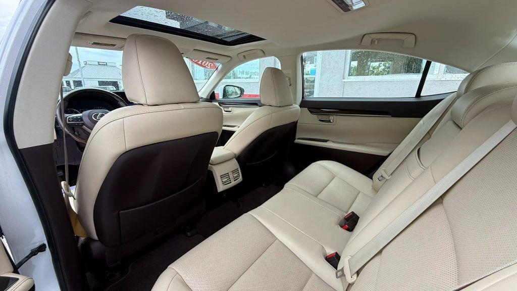used 2018 Lexus ES 350 car, priced at $21,750