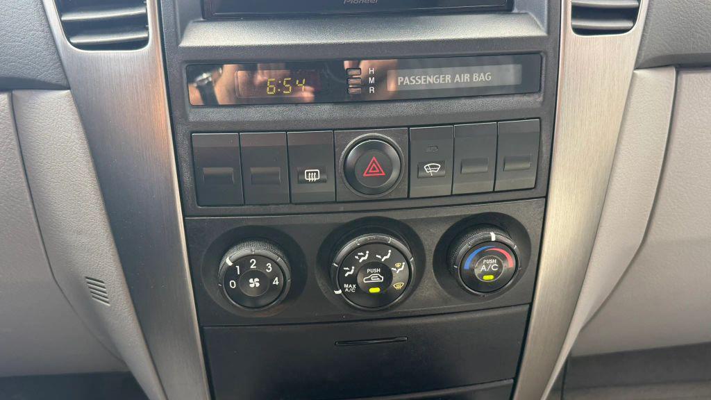 used 2005 Kia Sorento car, priced at $5,499