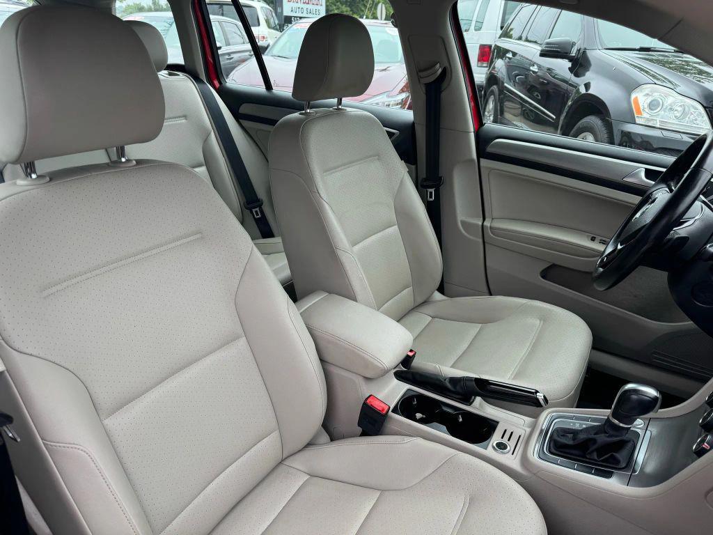 used 2015 Volkswagen Golf SportWagen car, priced at $11,999