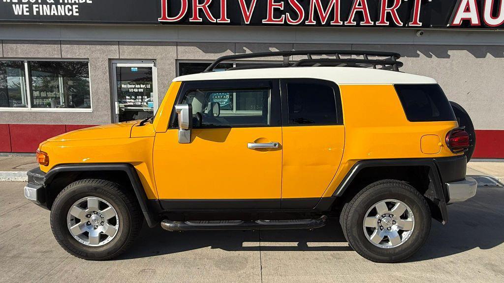 used 2007 Toyota FJ Cruiser car, priced at $15,995
