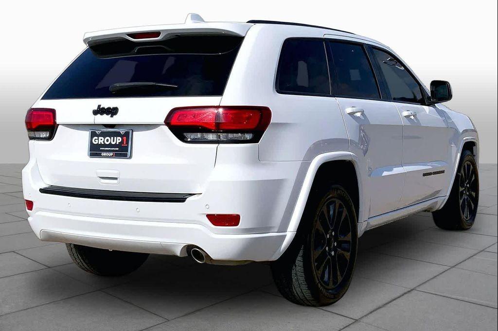 used 2018 Jeep Grand Cherokee car, priced at $13,925