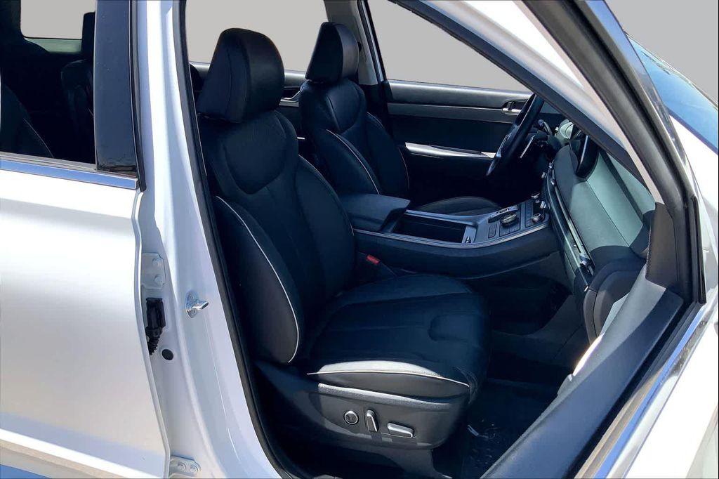 used 2025 Hyundai Palisade car, priced at $35,011