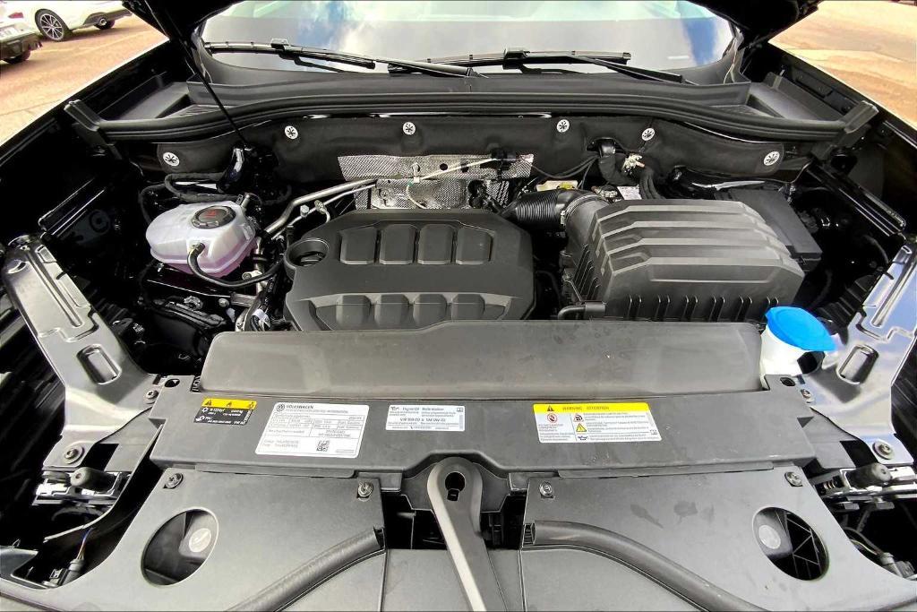 new 2026 Volkswagen Atlas car, priced at $49,668