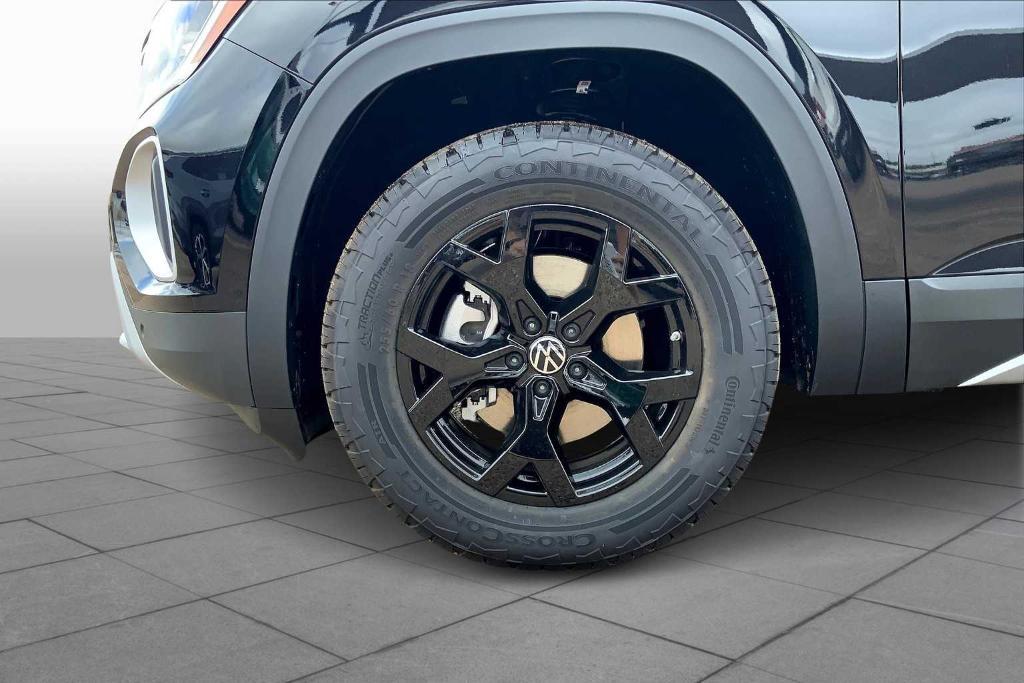 new 2026 Volkswagen Atlas car, priced at $49,668