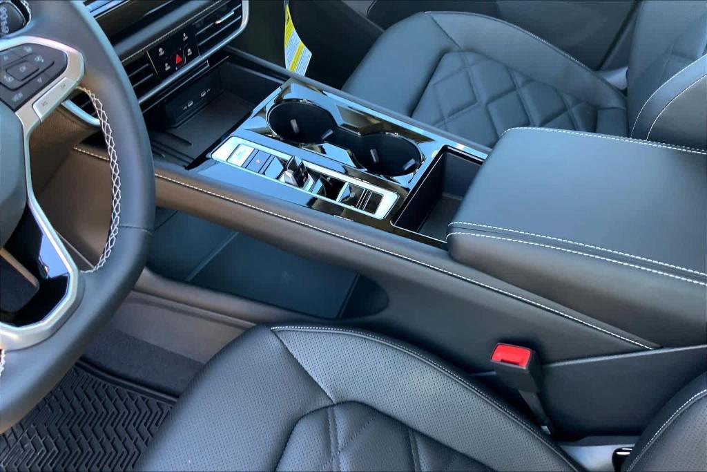 new 2026 Volkswagen Atlas car, priced at $47,602