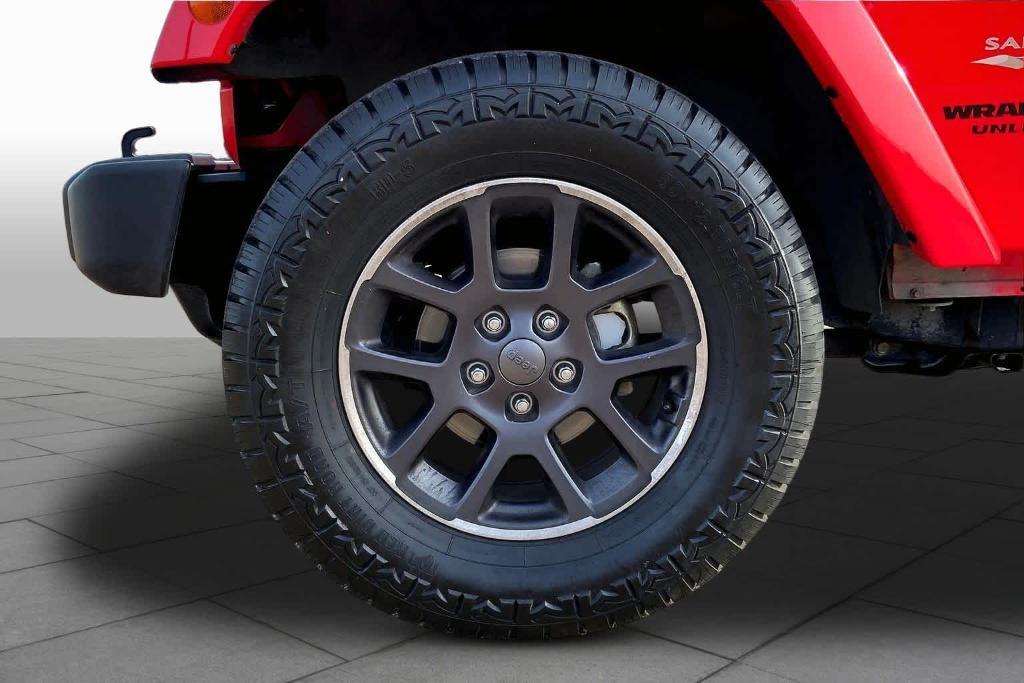 used 2013 Jeep Wrangler Unlimited car, priced at $16,200