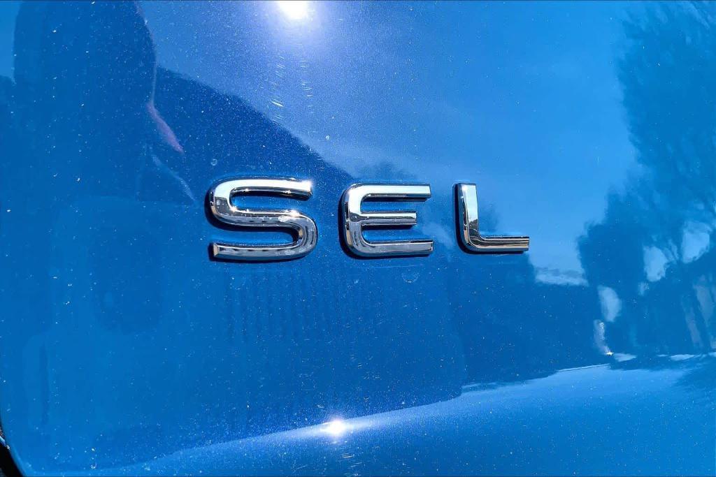 new 2026 Volkswagen Atlas Cross Sport car, priced at $54,364