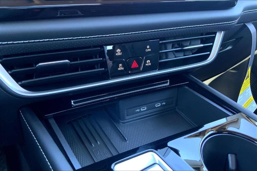 new 2026 Volkswagen Atlas car, priced at $47,602