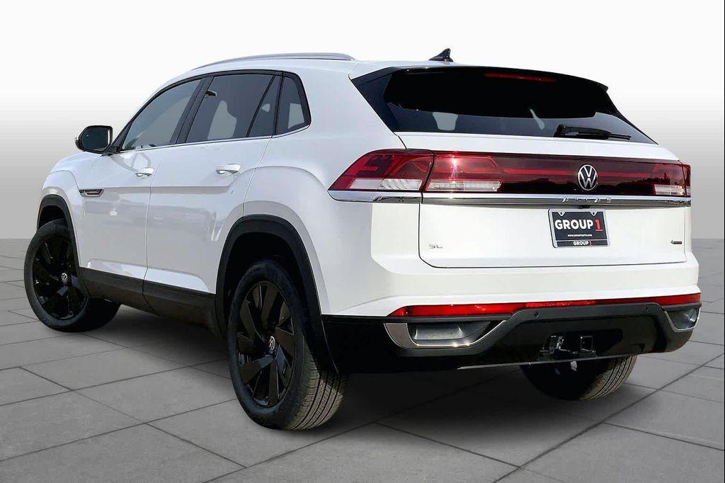 new 2026 Volkswagen Atlas Cross Sport car, priced at $45,701