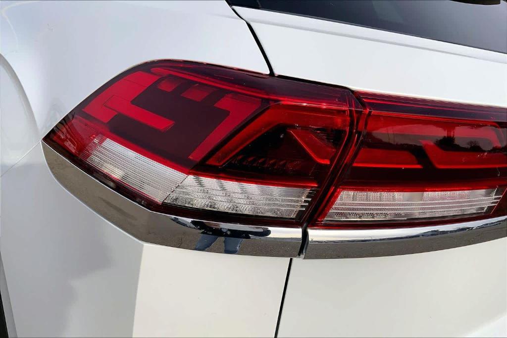 new 2026 Volkswagen Atlas Cross Sport car, priced at $47,201