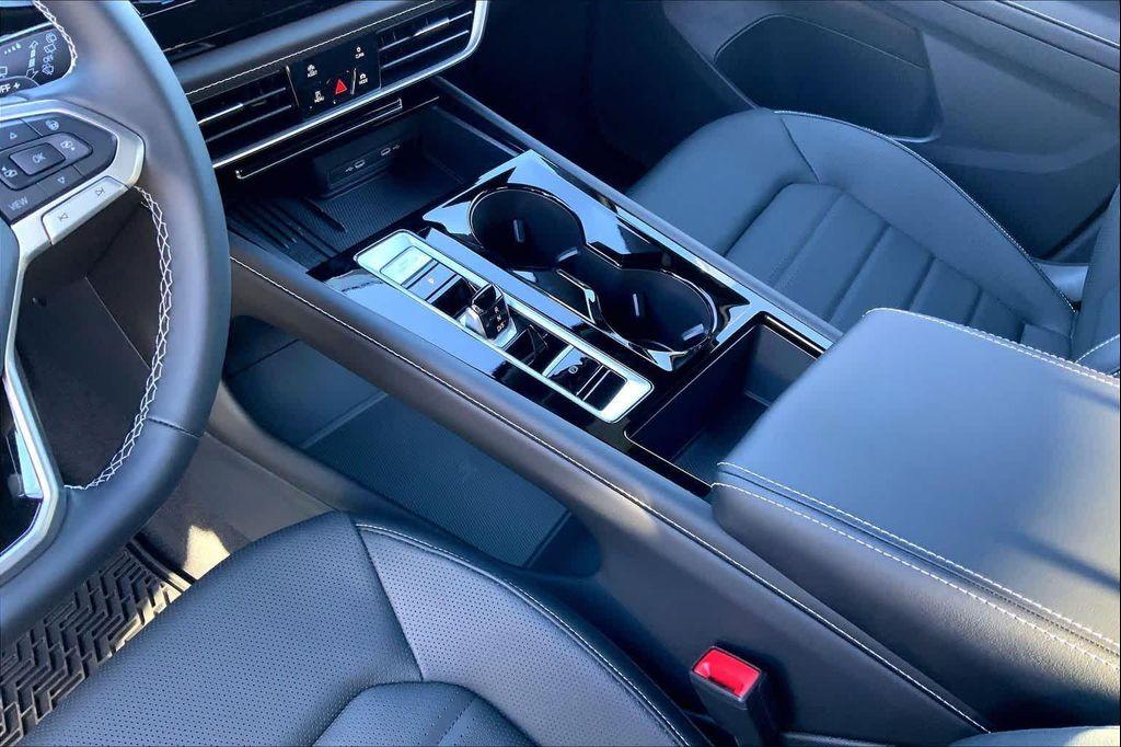 new 2026 Volkswagen Atlas Cross Sport car, priced at $47,672