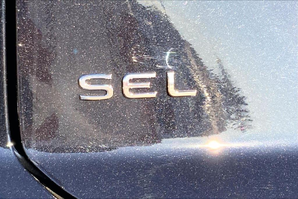 new 2026 Volkswagen Atlas Cross Sport car, priced at $49,172