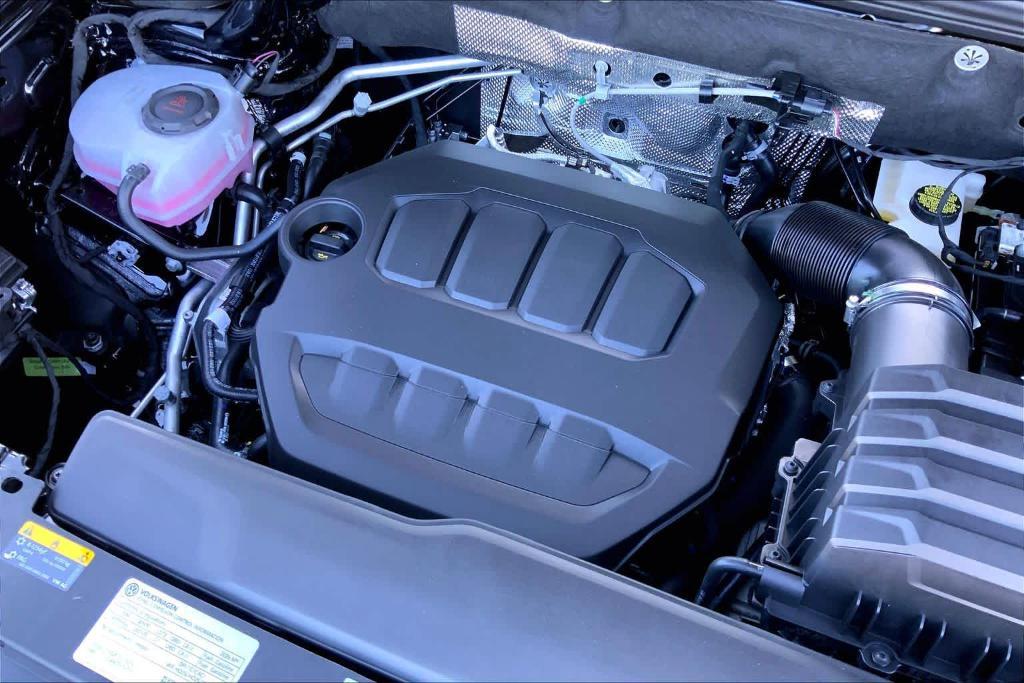 new 2026 Volkswagen Atlas Cross Sport car, priced at $49,172