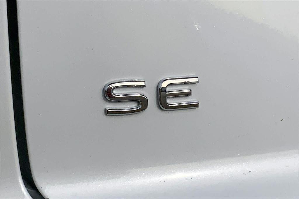 new 2026 Volkswagen Atlas Cross Sport car, priced at $47,201