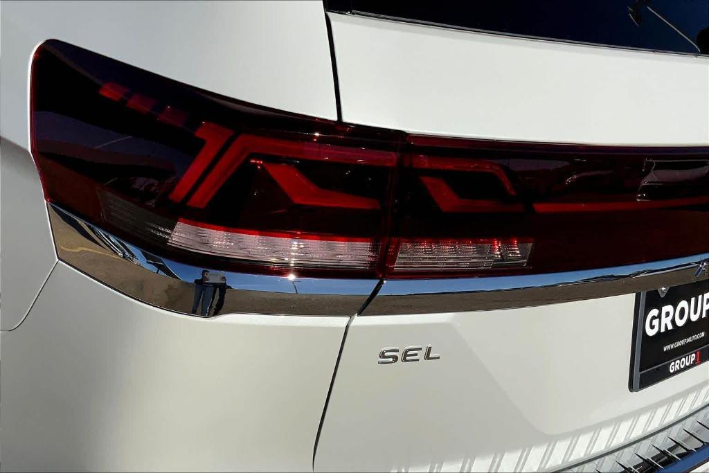 new 2026 Volkswagen Atlas car, priced at $56,804