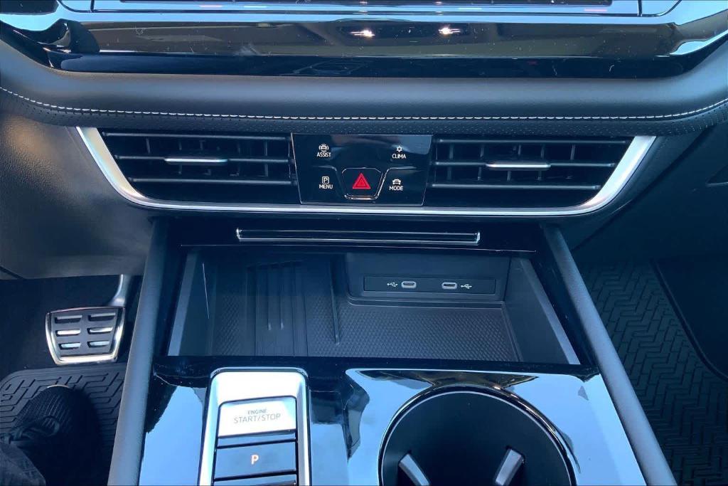 new 2026 Volkswagen Atlas car, priced at $56,804