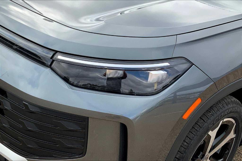 new 2025 Volkswagen Tiguan car, priced at $36,176