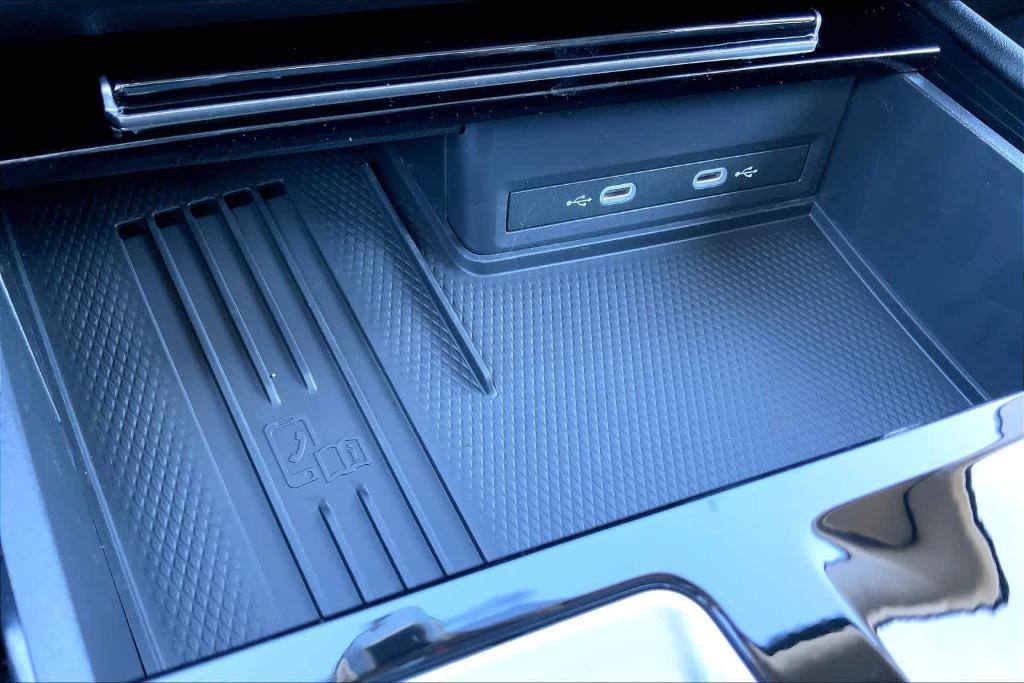 new 2026 Volkswagen Atlas car, priced at $45,883