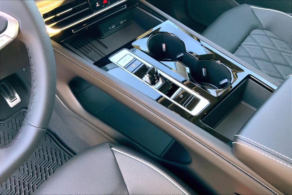 new 2026 Volkswagen Atlas car, priced at $55,702