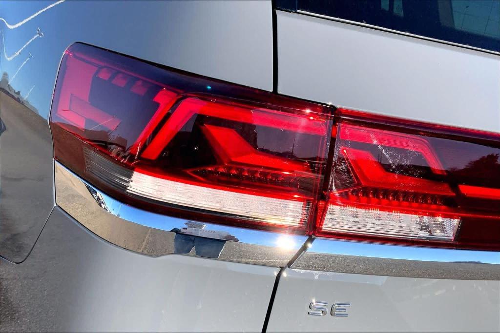 new 2026 Volkswagen Atlas car, priced at $46,212