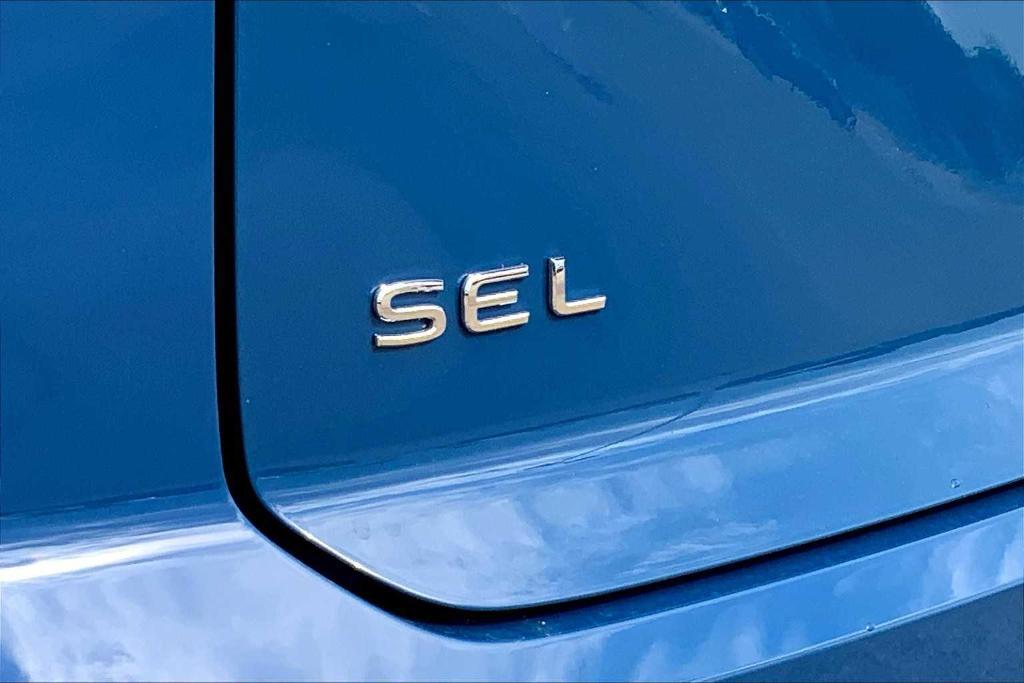 new 2026 Volkswagen Atlas Cross Sport car, priced at $53,951