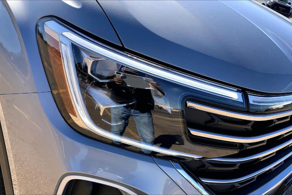 new 2026 Volkswagen Atlas car, priced at $46,549