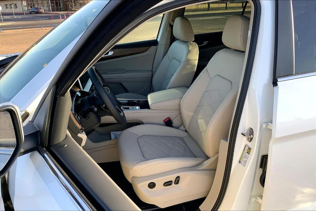 new 2026 Volkswagen Atlas car, priced at $45,386