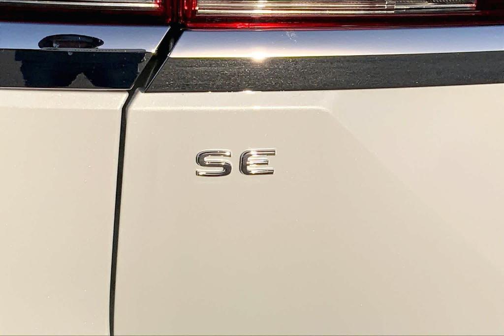 new 2026 Volkswagen Atlas car, priced at $45,386