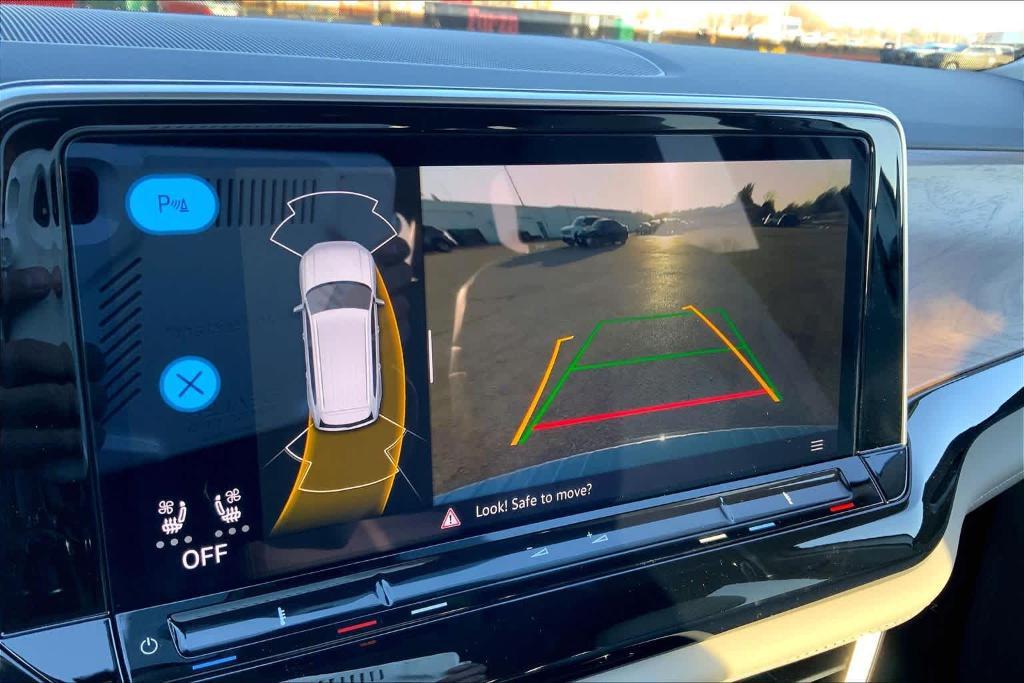 new 2026 Volkswagen Atlas car, priced at $45,386