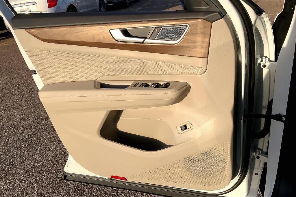 new 2026 Volkswagen Atlas car, priced at $45,386