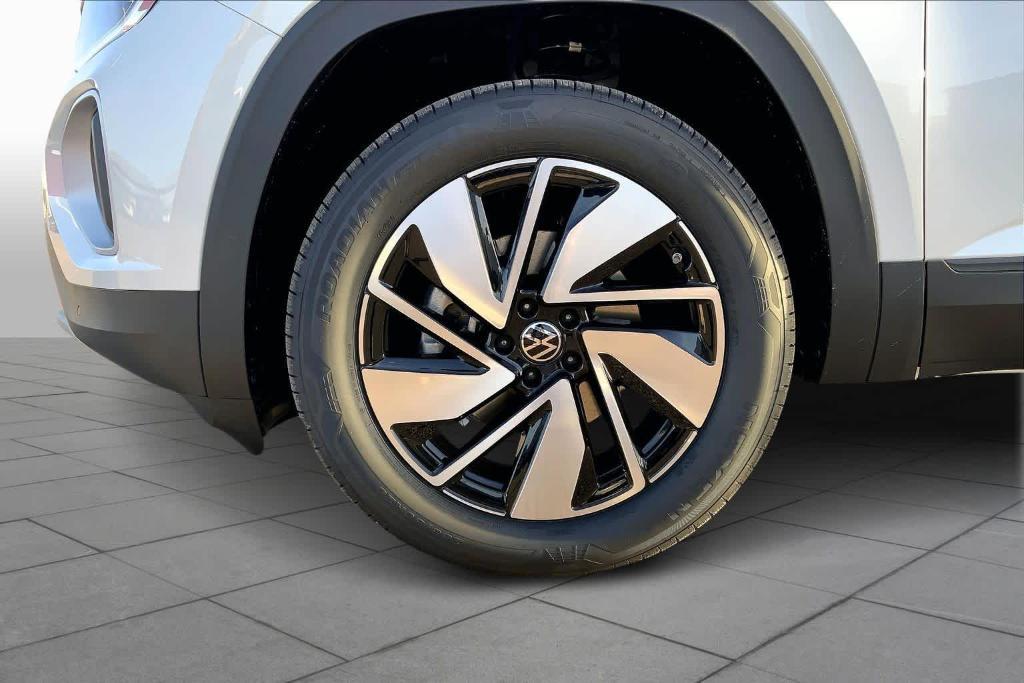 new 2026 Volkswagen Atlas car, priced at $45,386