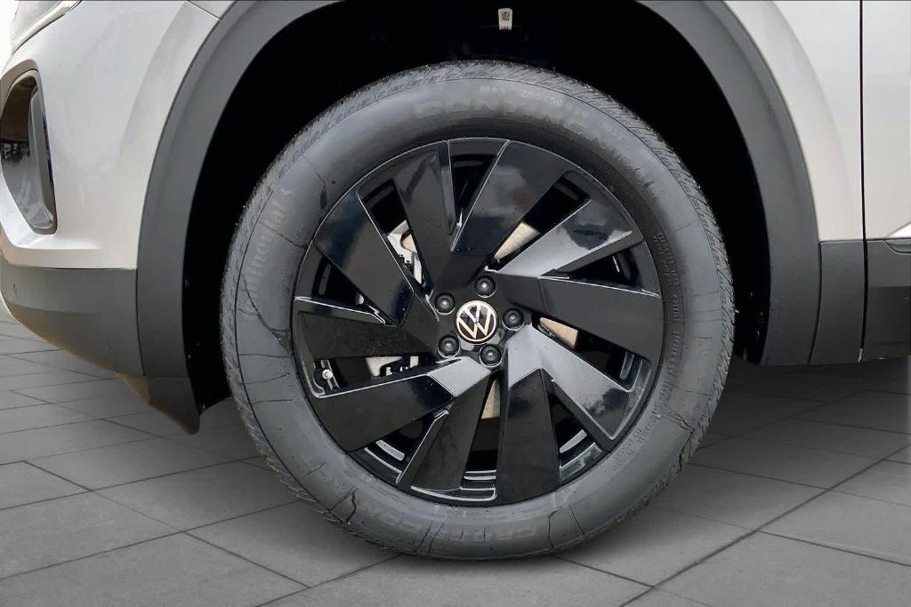 new 2026 Volkswagen Atlas Cross Sport car, priced at $45,546