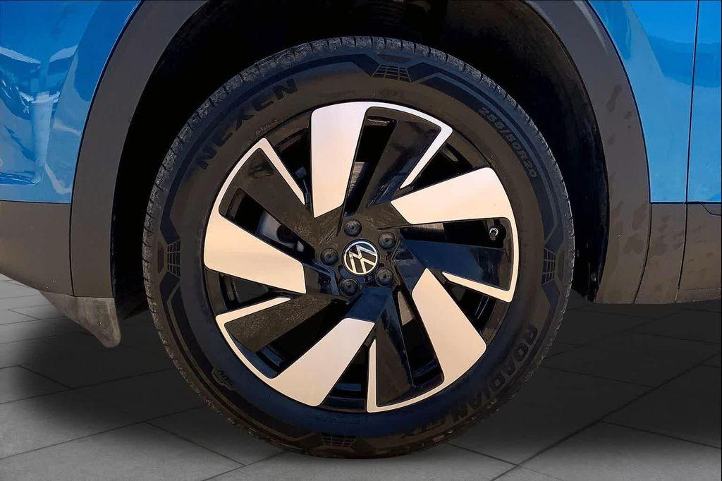 used 2024 Volkswagen Atlas Cross Sport car, priced at $28,425