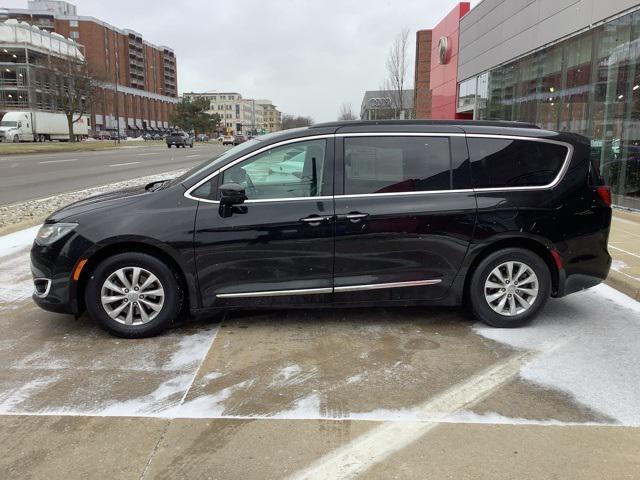 used 2017 Chrysler Pacifica car, priced at $12,597