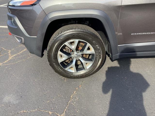 used 2014 Jeep Cherokee car, priced at $10,597