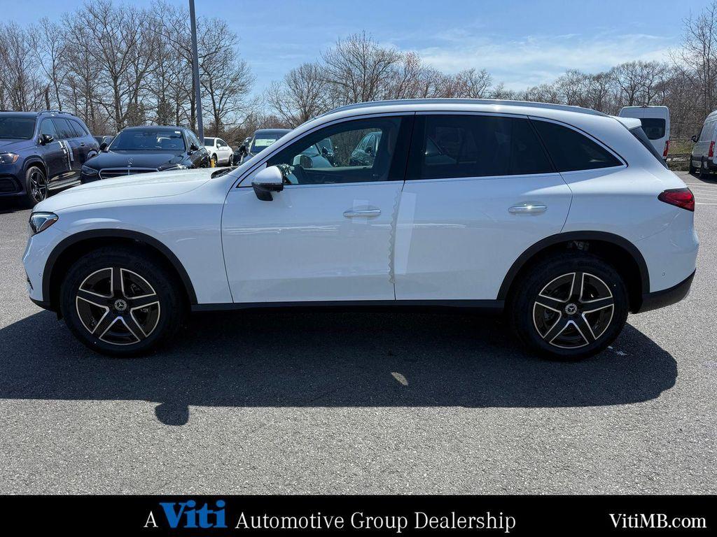 new 2026 Mercedes-Benz GLC 300 car, priced at $60,920