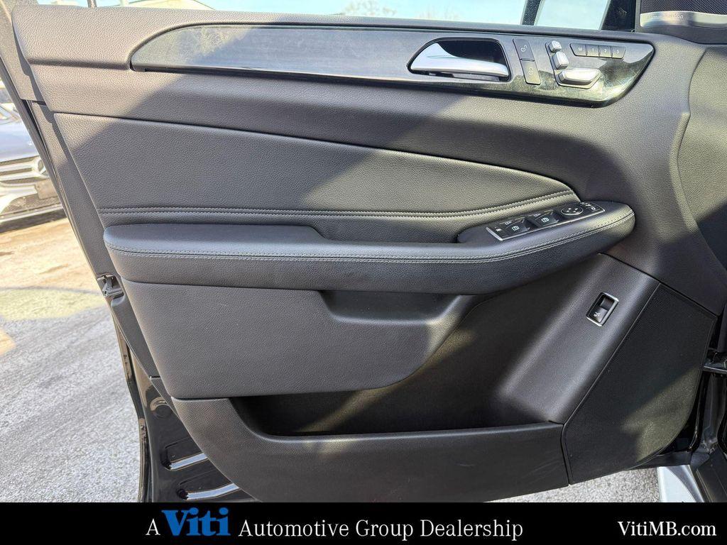 used 2019 Mercedes-Benz GLE 400 car, priced at $21,988