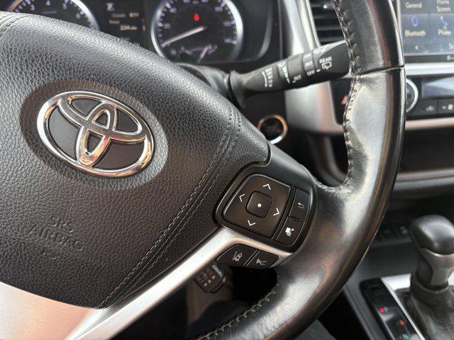 used 2017 Toyota Highlander car, priced at $17,844