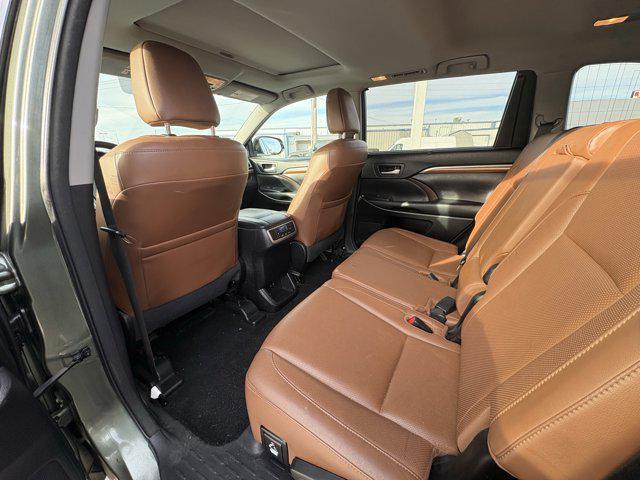 used 2017 Toyota Highlander car, priced at $17,844