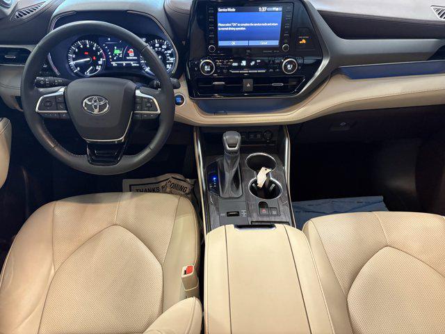 used 2021 Toyota Highlander car, priced at $32,974