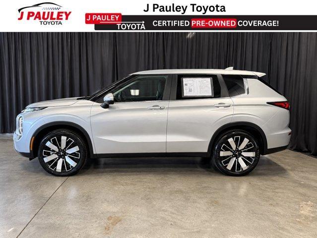 used 2025 Mitsubishi Outlander car, priced at $25,956
