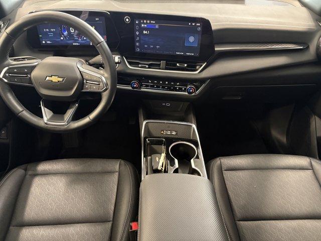 used 2025 Chevrolet Equinox car, priced at $26,476