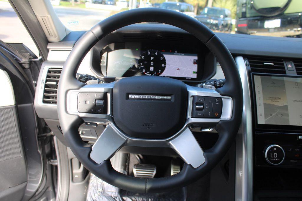used 2025 Land Rover Discovery car, priced at $64,794