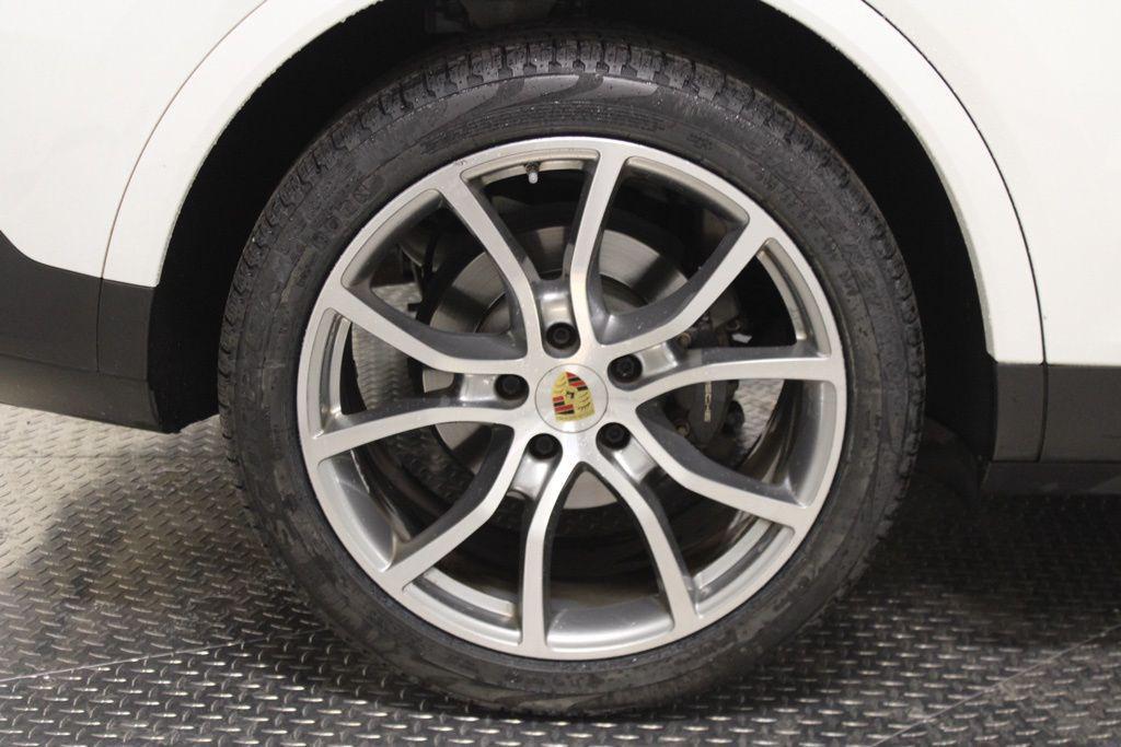 used 2020 Porsche Cayenne car